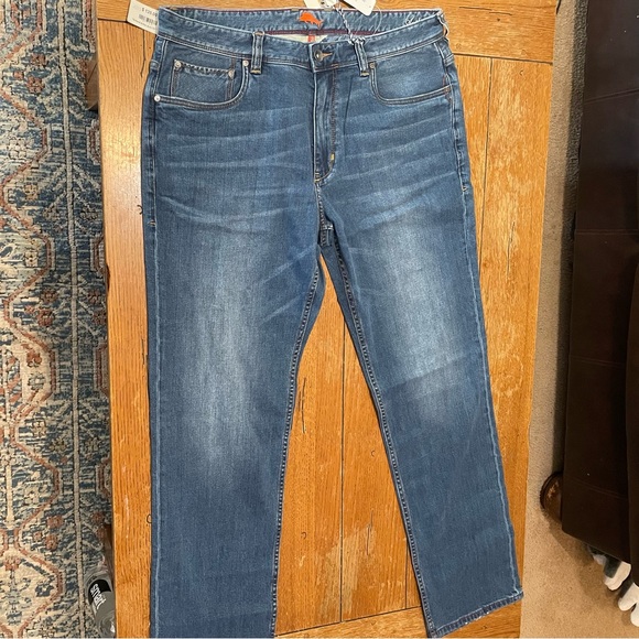 Tommy Bahama Classic Blue Straight Jeans